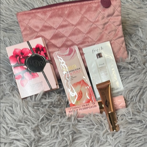 Pillow Talk Bundle & Ipsy Bag w/Flowerbomb Ruby Orchid, Fenyl Scrub & Cleanser - Picture 13 of 13